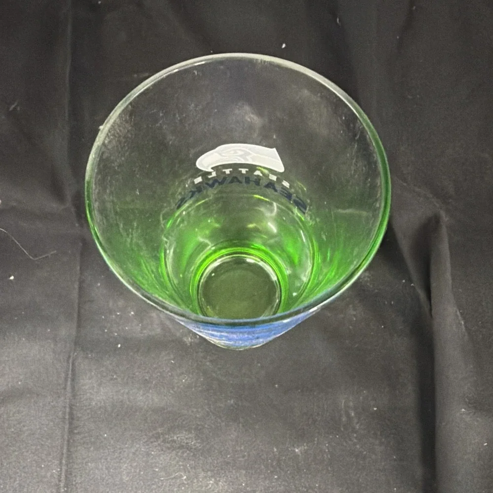 LoBud Light Seattle Seahawks 16 oz Pint Beer Glasses 5 7/8